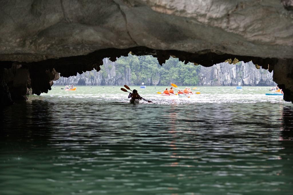 Orchid Classic Cruise Ha Long Exterior photo